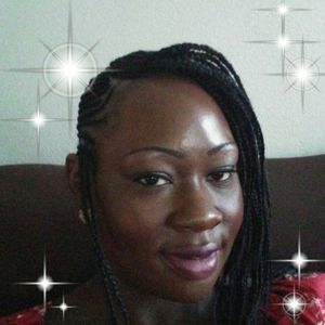 Meet your Posher, Simone